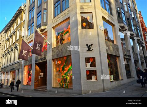 yves Saint Laurent store